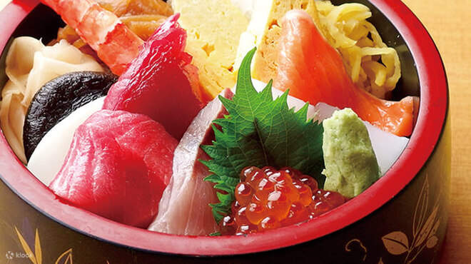 鮨丸 | 海鲜寿司 | 新宿车站 | 座位预订